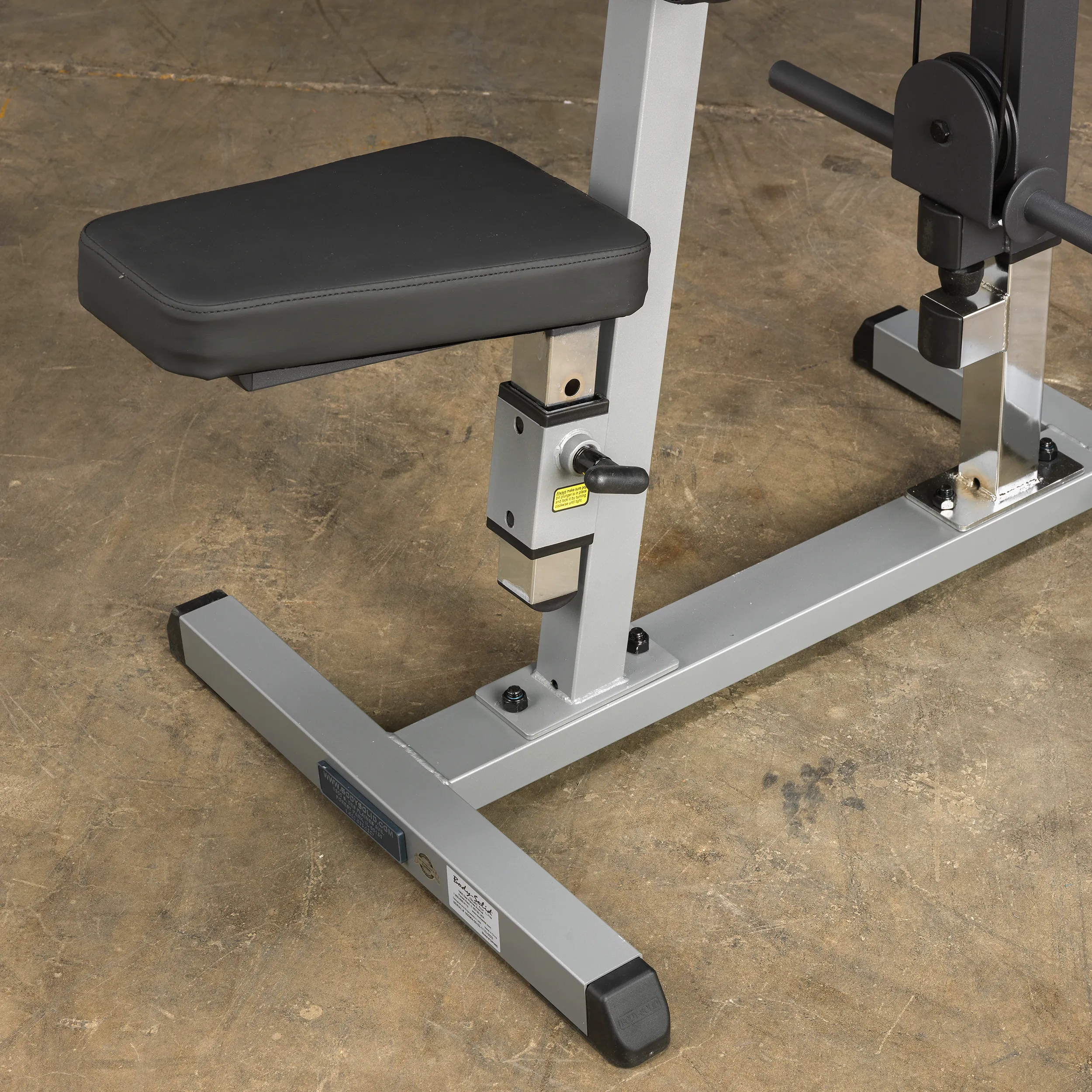 Body-Solid Plate Loaded Pec Fly & Rear Delt Machine GPM65