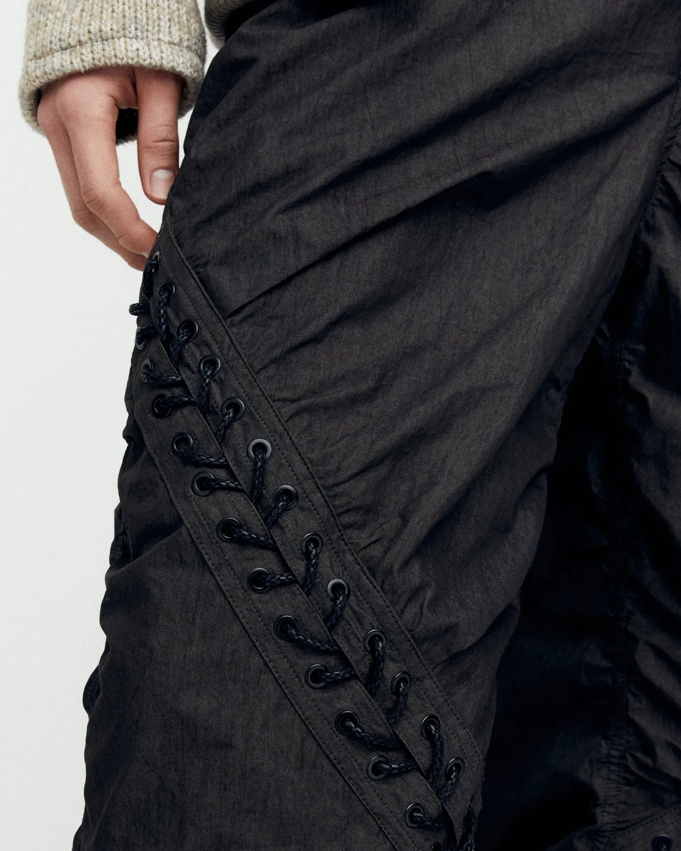 DUA LACE-UP PANTS apa737m(CHARCOAL)