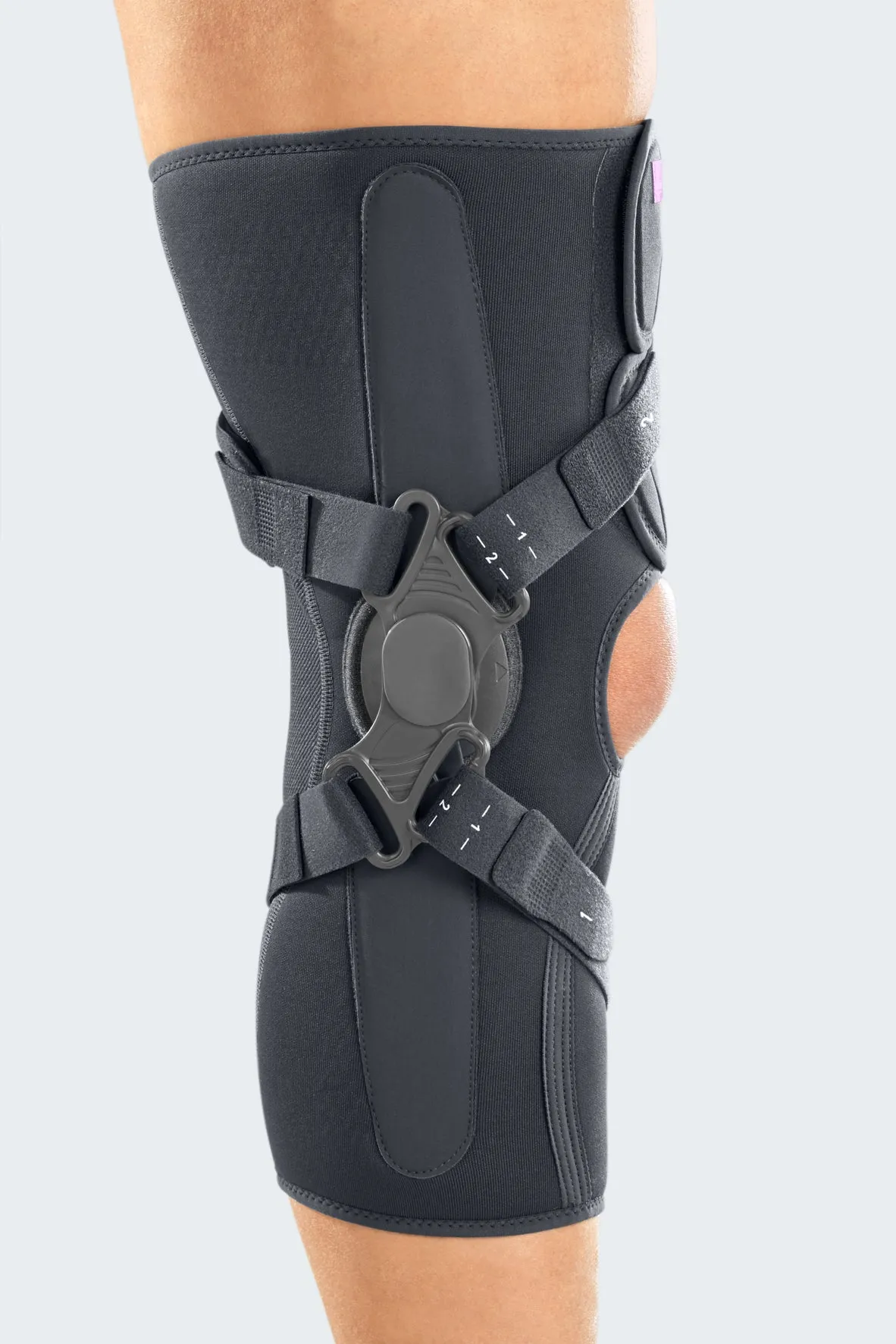 medi M2 Active OA Light Knee Brace