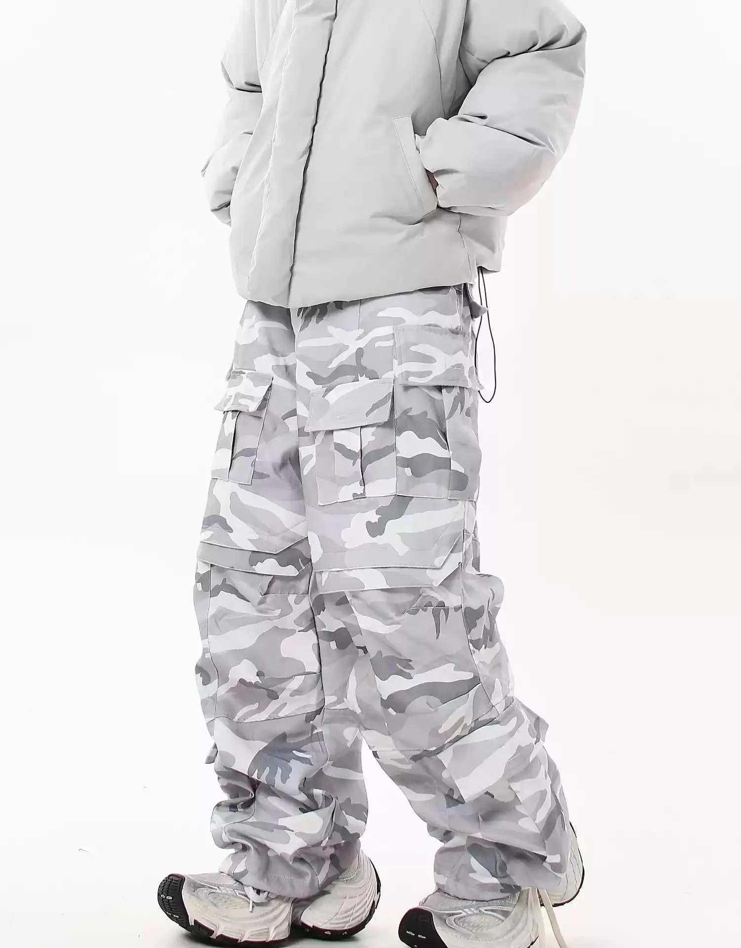 Multi-Pocket Camouflage Pants
